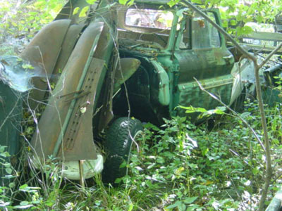 junkyard photos chevy gmc trucks
